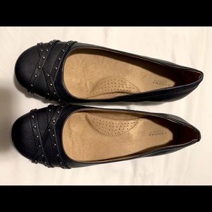 Blue Sonoma leather flats, good condition